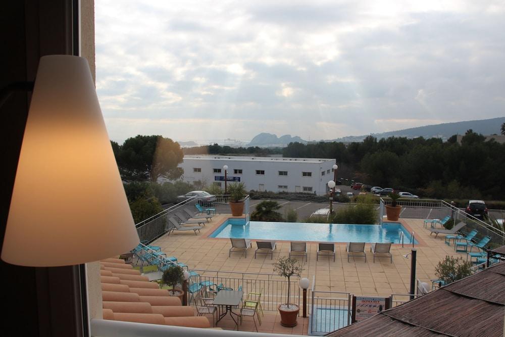 Ibis 3*