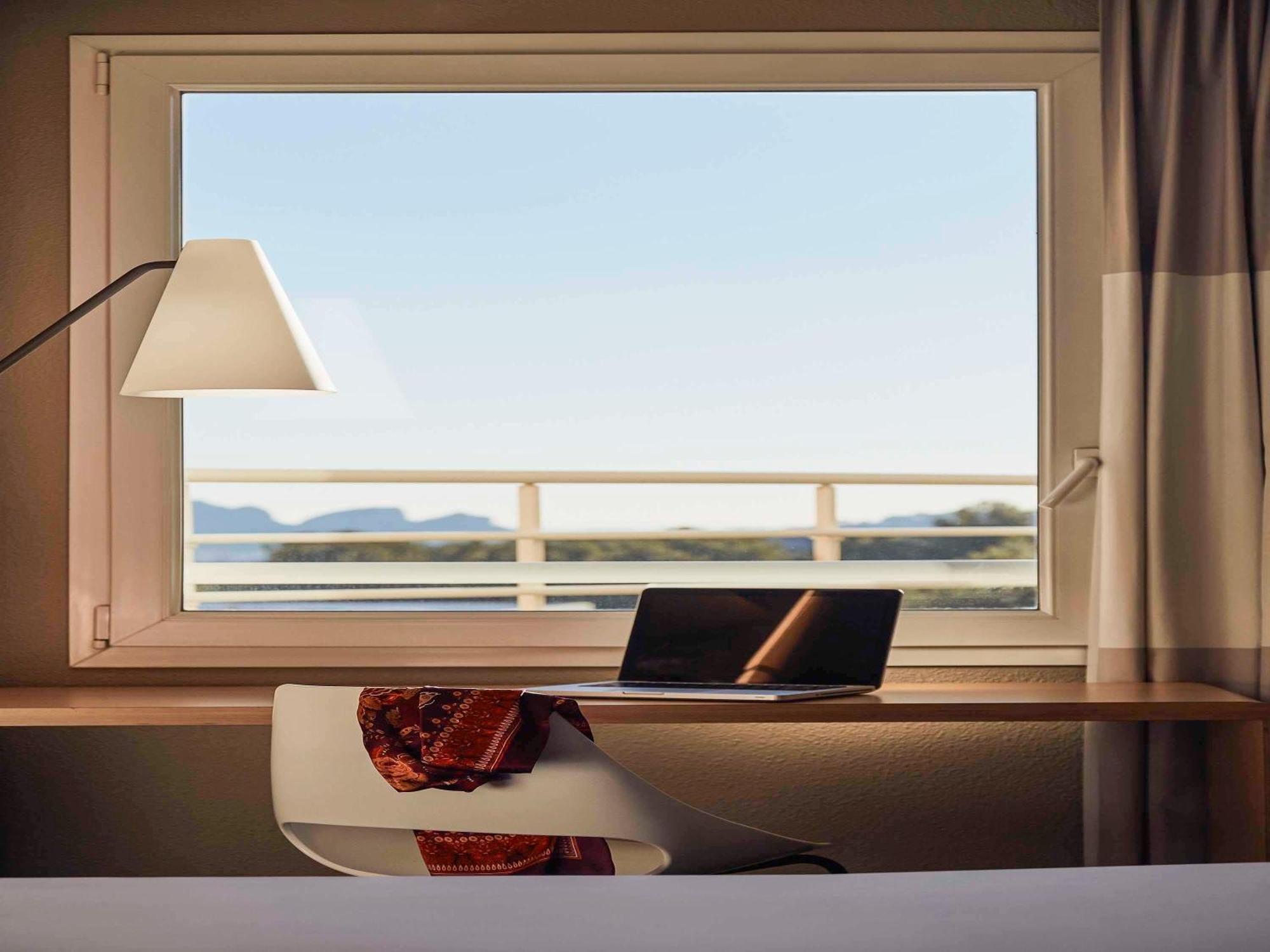 Ibis 3*