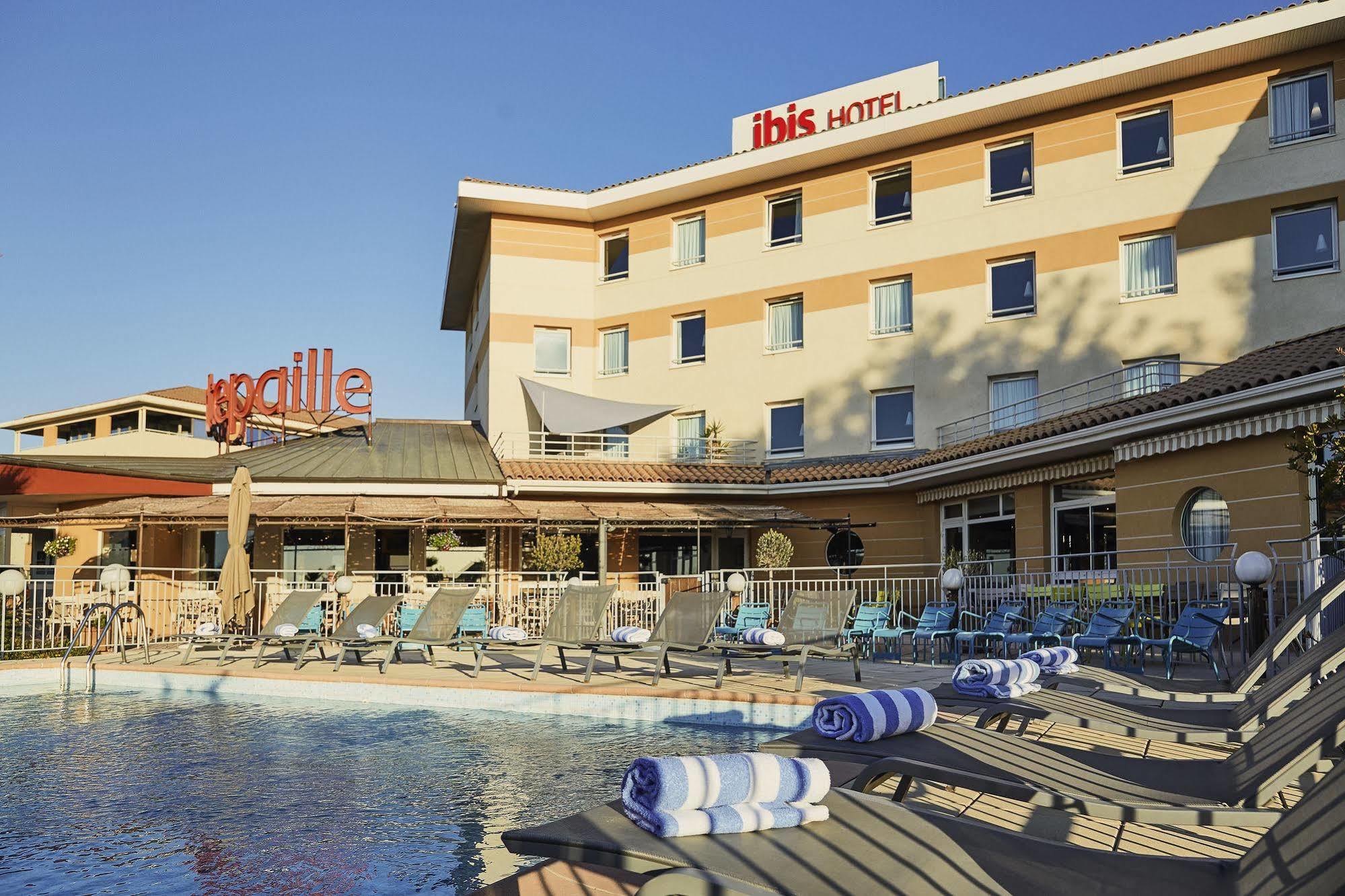 Ibis Hotel 3*