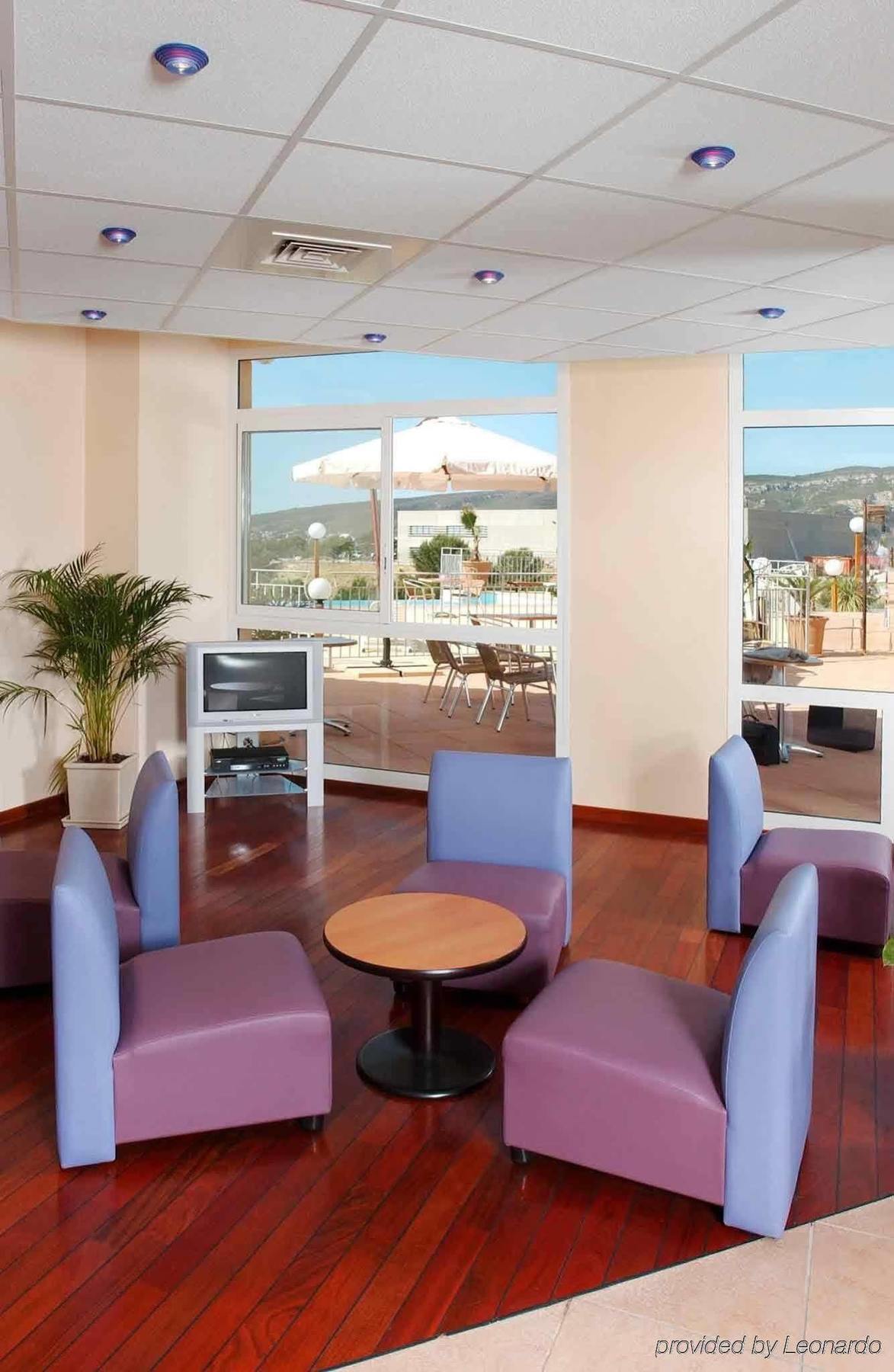 Ibis Hotel 3*